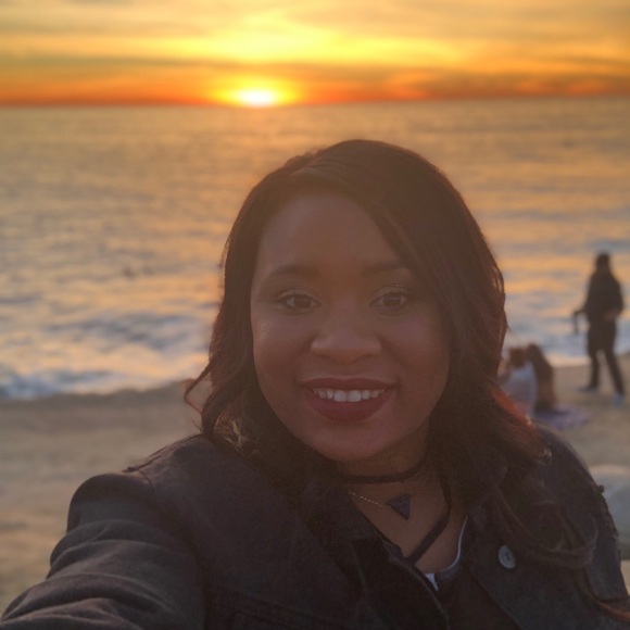 Meet your Posher, Nesha - Picture 2 of 3